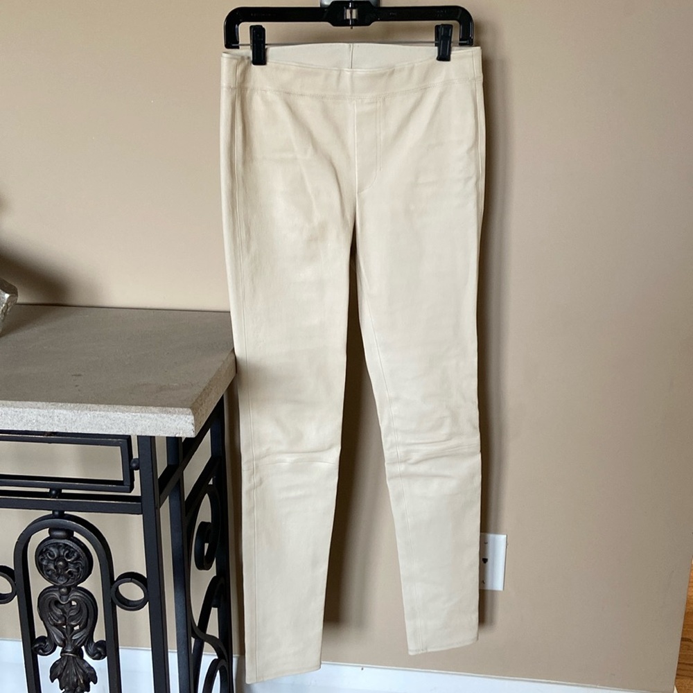 Helmut Lang real leather pull on skinny leggings in ivory. Size 6.